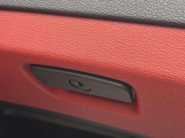 BMW Z4 2.0 Z4 sDrive20i M Sport Roadster 2013