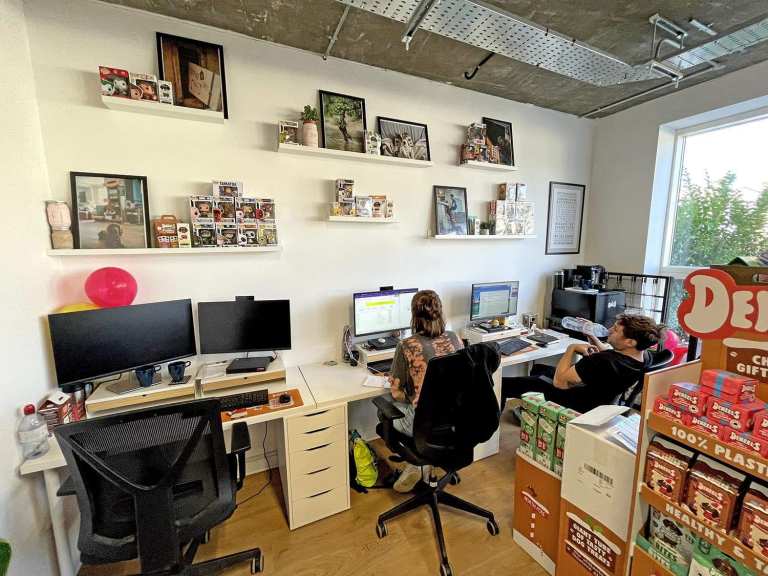 Office | Creative Space | Workspace | Commercial Unit | Beauty Room | Therapost Room in Leyton E10