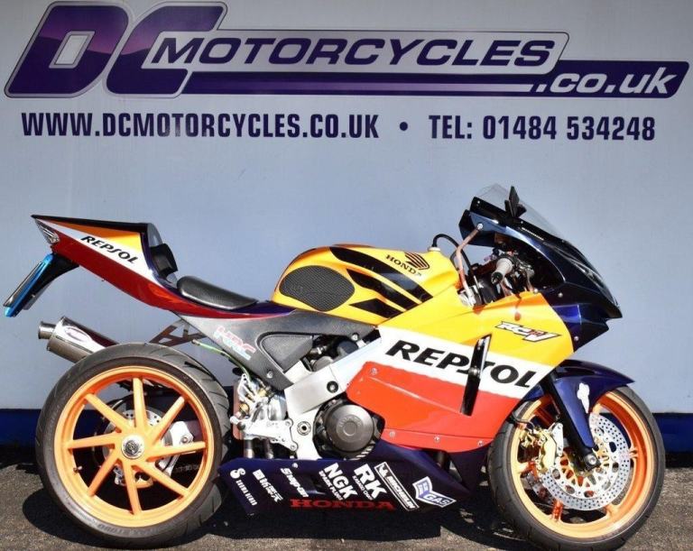 1999 HONDA VFR400 NC30
