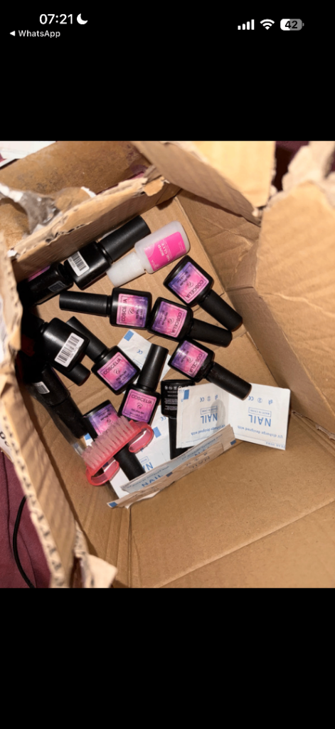 OPEN TO OFFERS - GEL UV LAMP NAIL KIT SET 