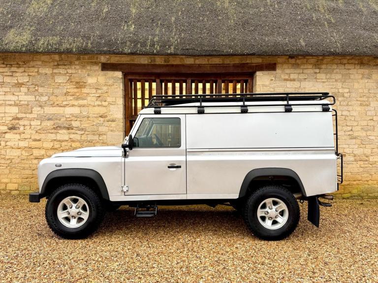 2015 Land Rover Defender Hard Top TDCi [2.2] PANEL VAN Diesel Manual