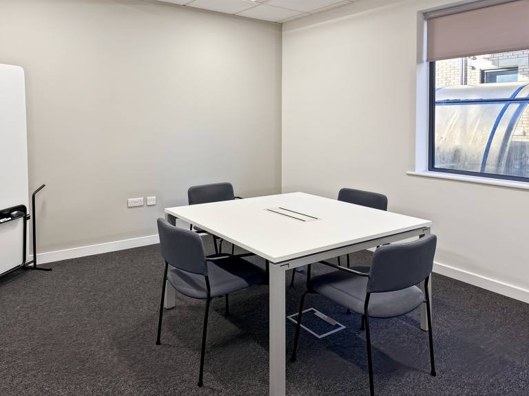 Taunton - TA1 2PX \ Private Office for 1 Person Available Now