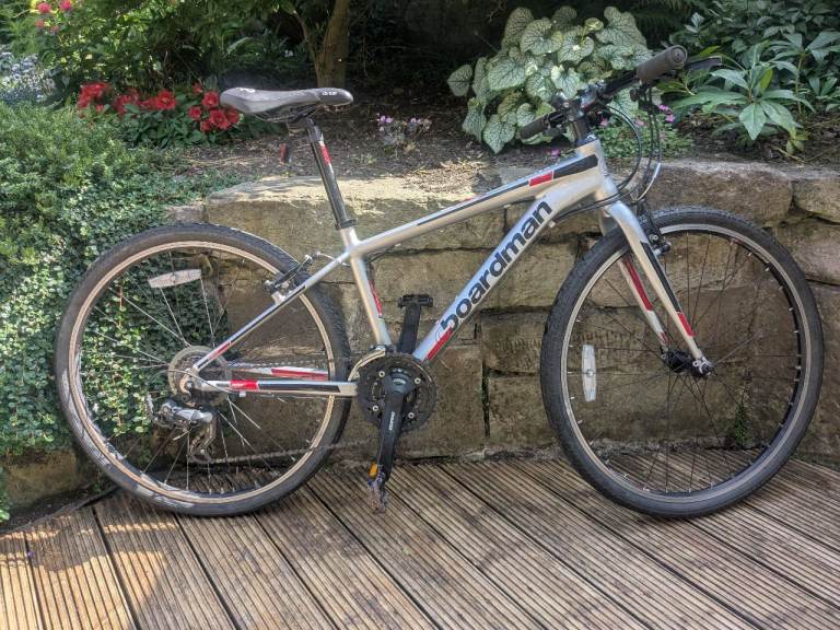 Boardman JNR Hybrid Bike – 26 inch wheels