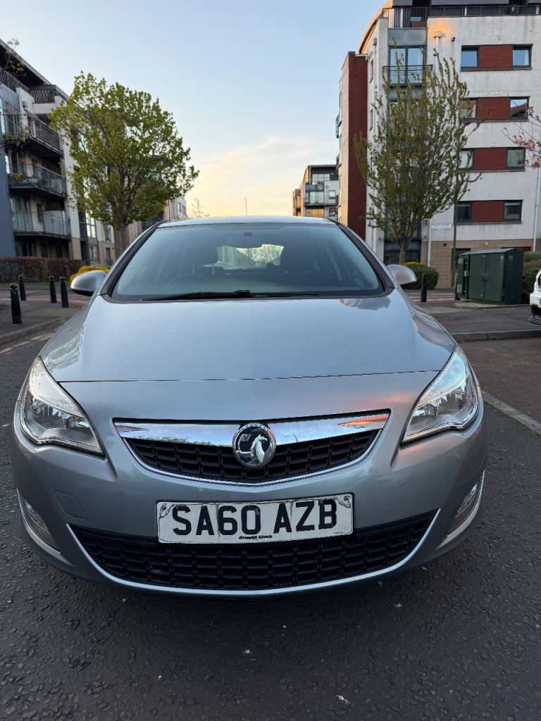  Vauxhall Astra 1.6 exclusive  1 years MOT no advisories ✅  (unlike ford focus or Vauxhall Corsa)