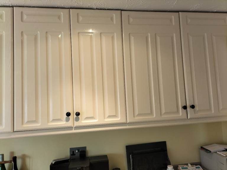 KITCHEN CUPBOARD DOORS - 21 in good used condition