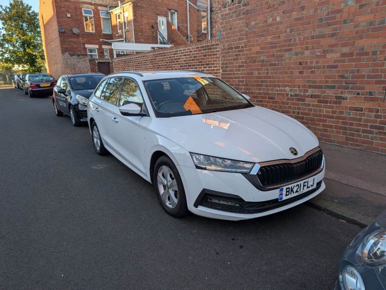 Skoda, OCTAVIA, Estate, 2021, Semi-Auto, 999 (cc), 5 doors
