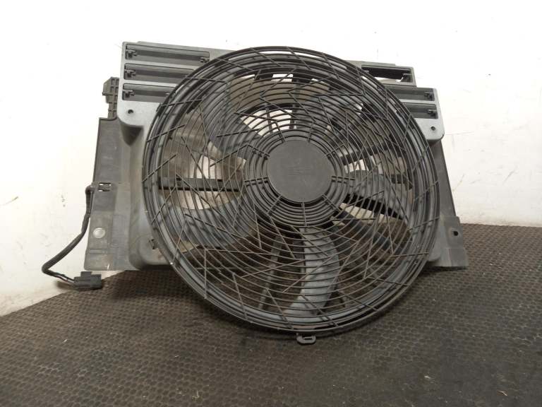 Bmw X5 Radiator Cooling Fan 1999-2007 3.0l M57d30o1 (306d2)