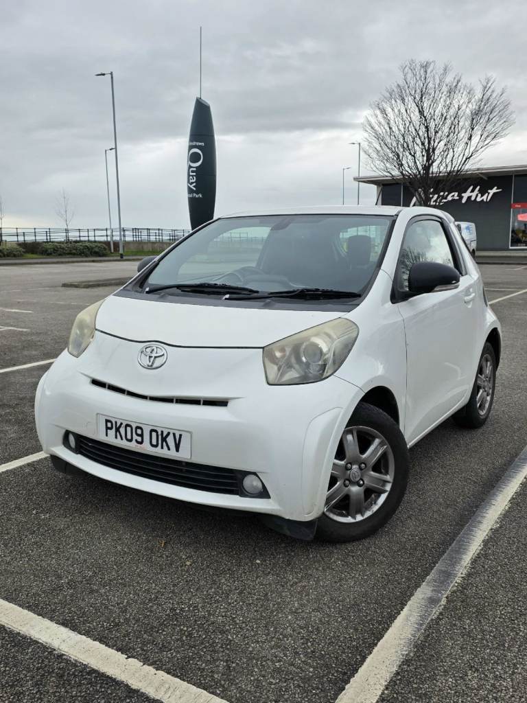 Toyota, IQ, Hatchback, 2009, Manual, 998 (cc), 3 doors