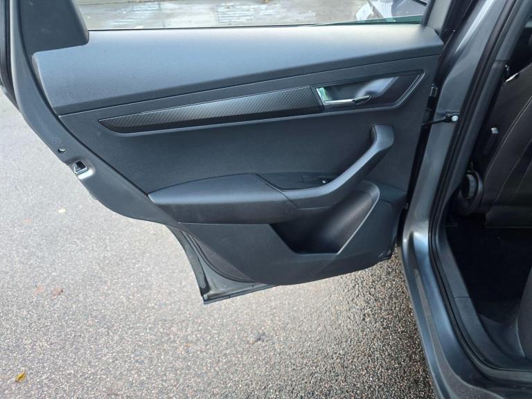 2022 Skoda Karoq 1.5 TSI Sportline 5dr DSG ESTATE PETROL Automatic