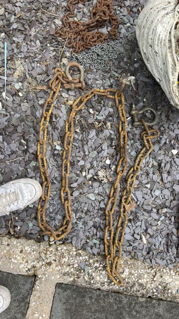 HEAVY INDUSTRIAL GRADE CHAINS