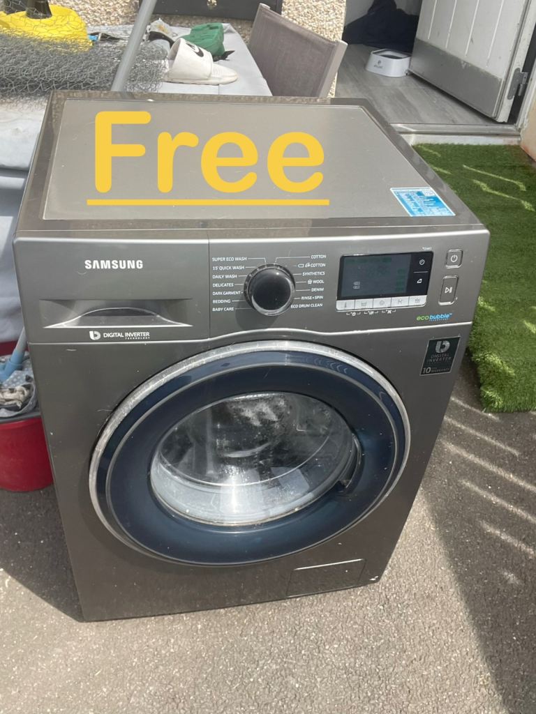 Free Washing Machine. Spares or repair. 