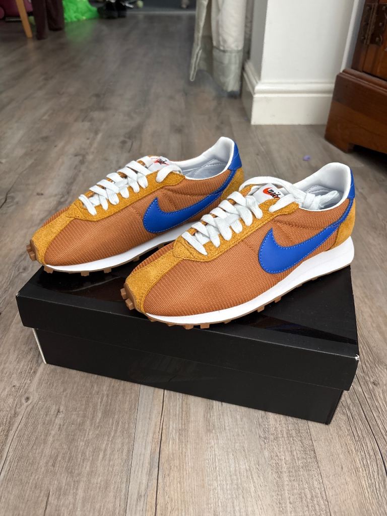 New Nike Trainers – Classic Desert & Blue Colourway
