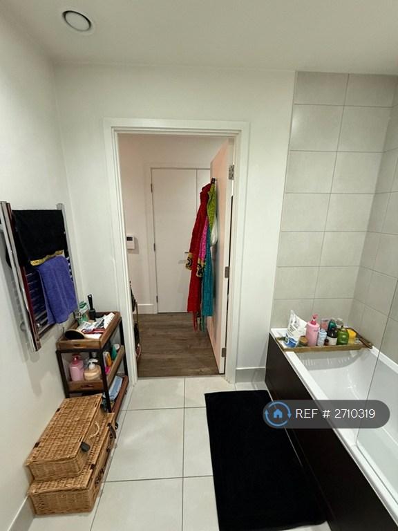 1 bedroom flat in North End Road, Wembley, HA9 (1 bed) (#2710319)