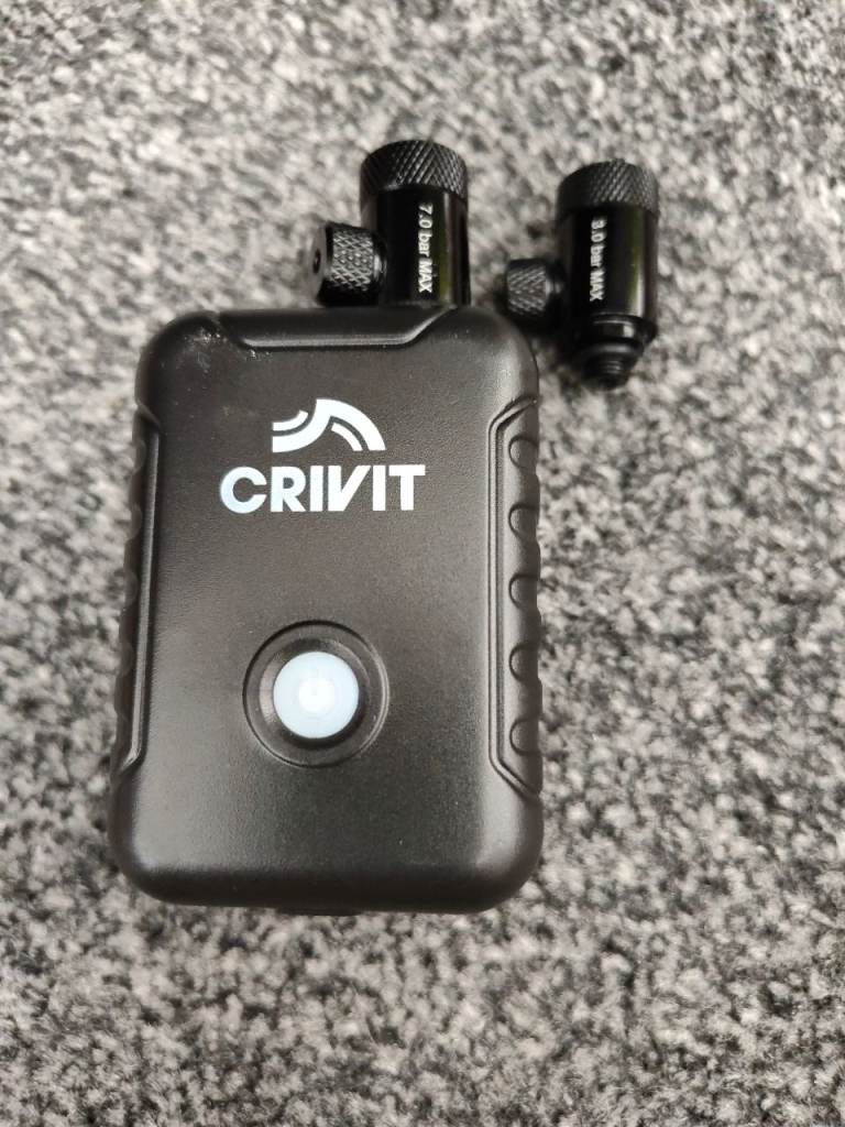 Portable - Electric pump for bicycles and scooters. Mini compressor 7.0 bar max. Pocket-sized USB C.
