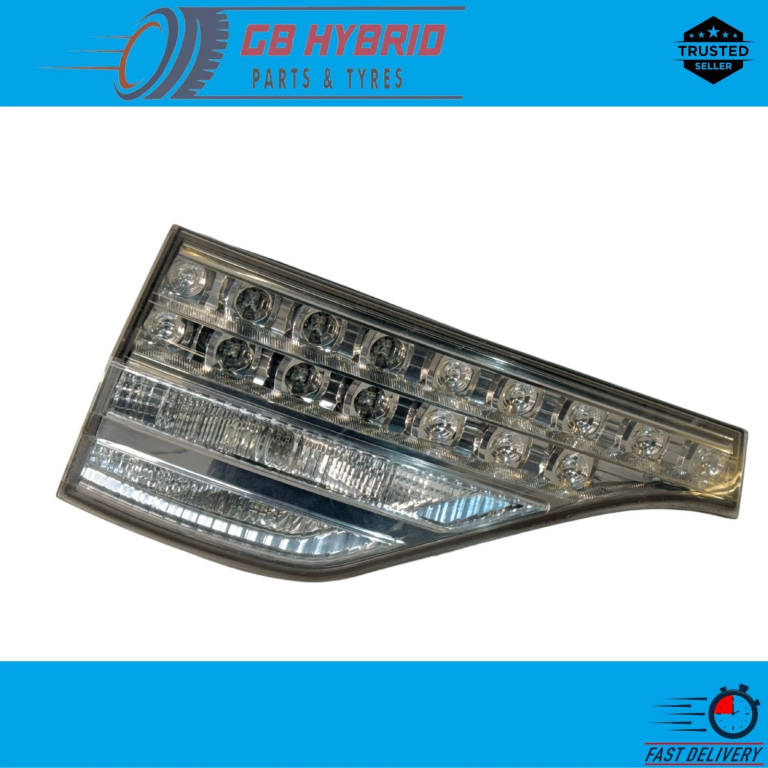 Genuine Toyota Estima 2006-2009 Rear Brake Light/Tail Light Lamp Passenger Side