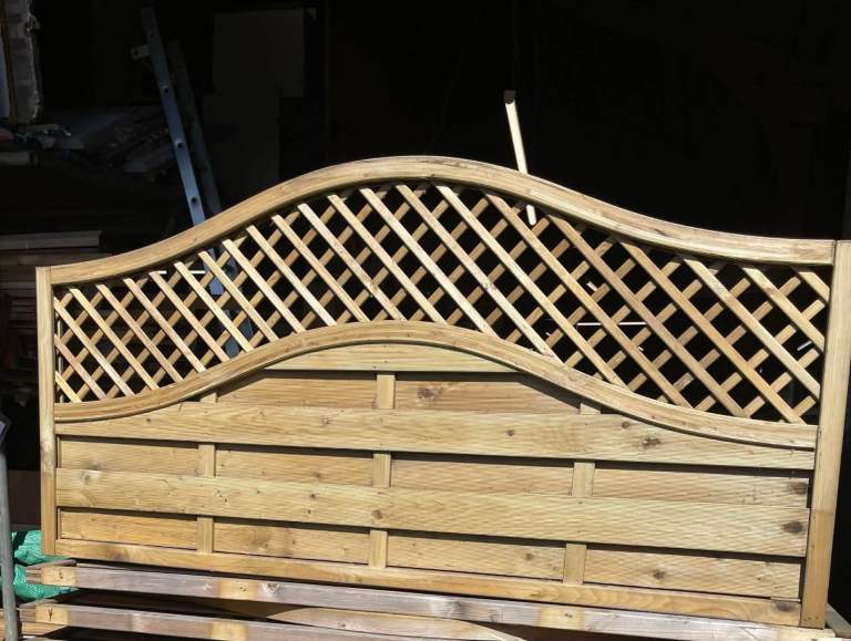 New 6ft x 3ft Horizontal Lattice Swept Top Fence Panels x48 Available