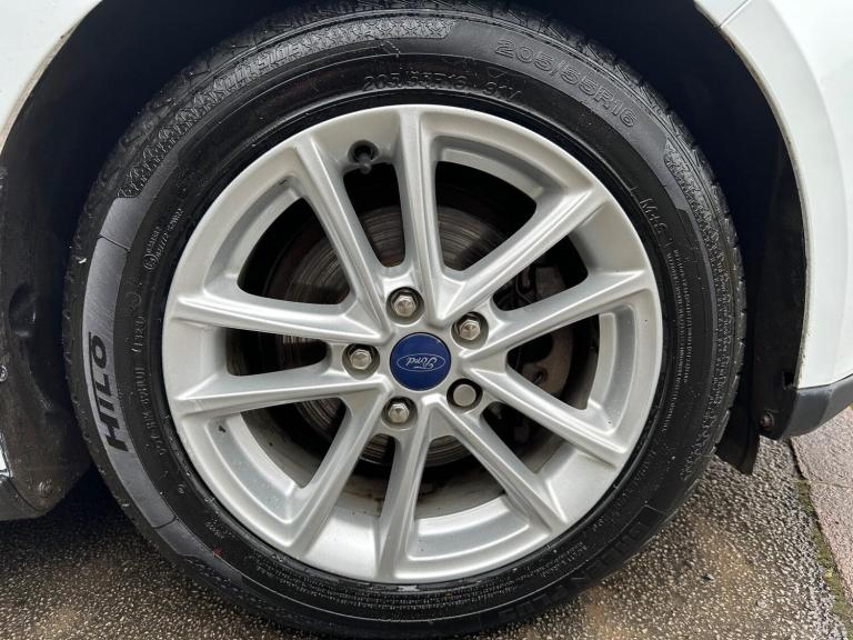 2016 Ford Focus 1.5 TDCi Zetec Euro 6 (s/s) 5dr HATCHBACK Diesel Manual