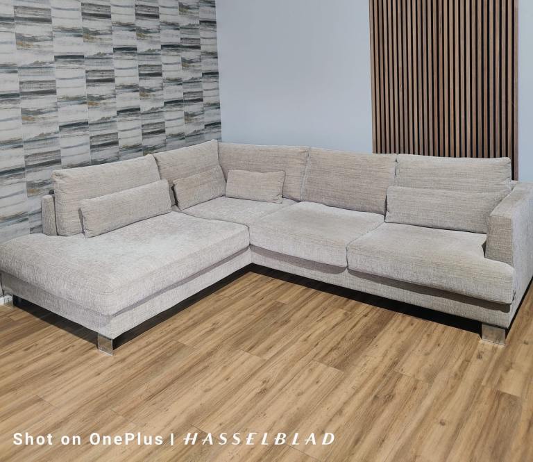 Large luxury beige corner sofa + delivery delivery