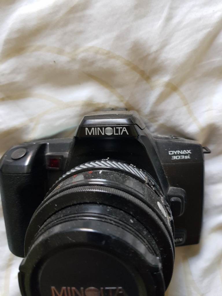 Minolta Dynax 303si Film Camera – Good Condition
