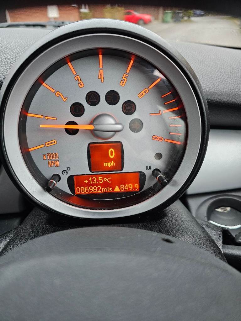 Mini One 1.4 Manual **FRESH MOT GREAT EXAMPLE**