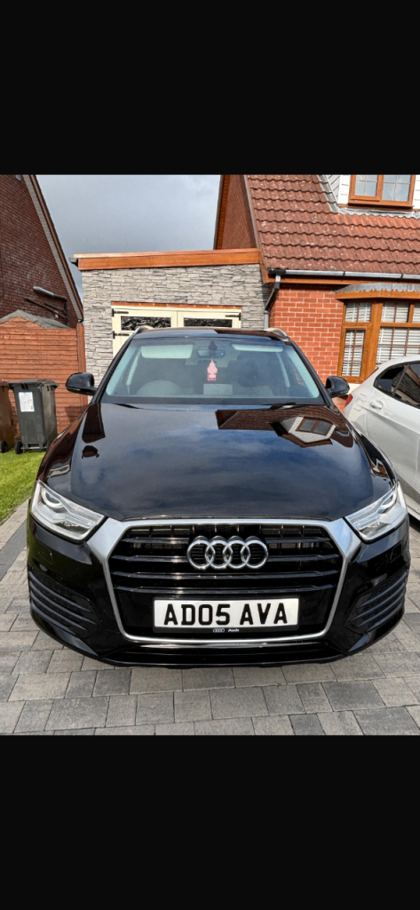 Audi, Q3 Black