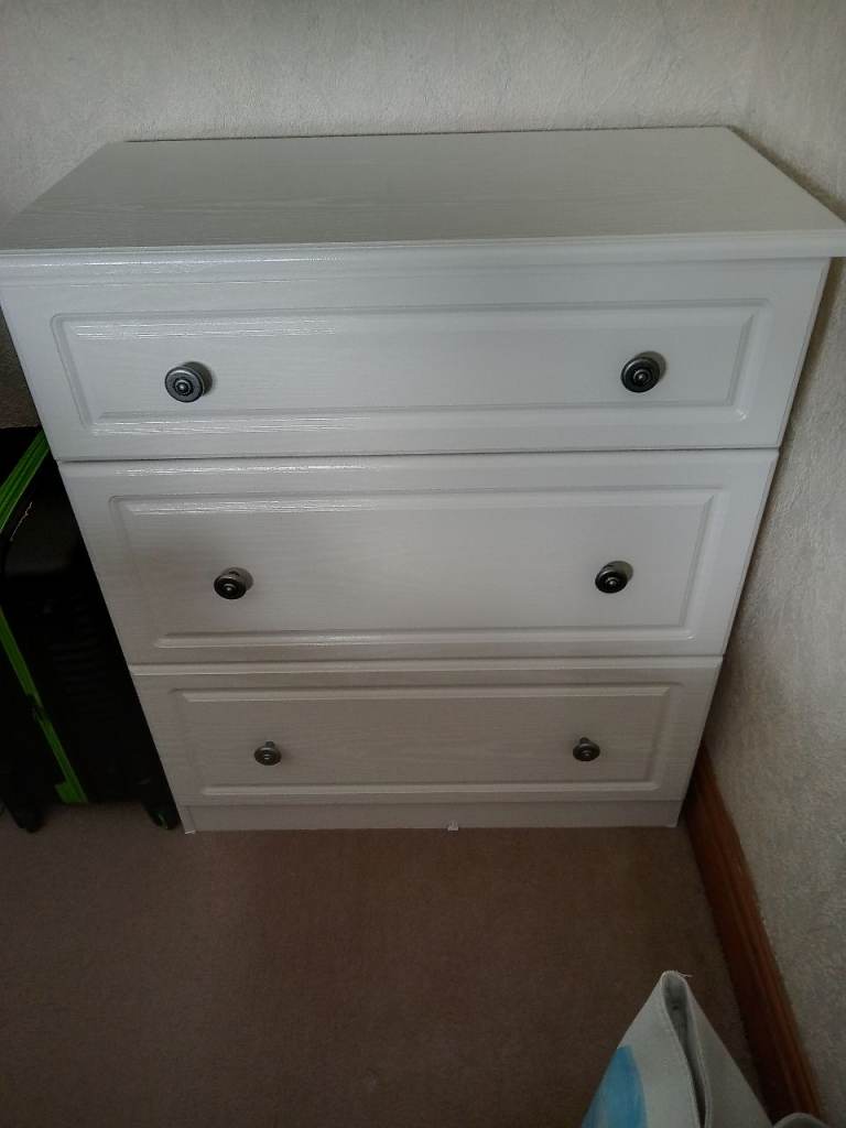 White Chest Drawers with 3 drawers
