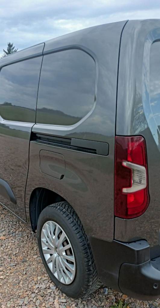 IMMACULATE VAN - PRIVATE USE - NO VAT