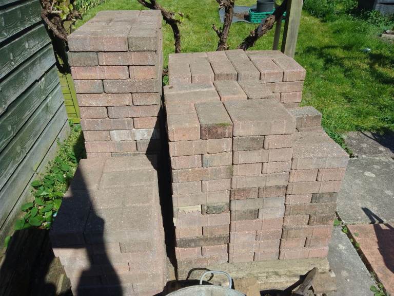 Block Paving Bricks - 450+