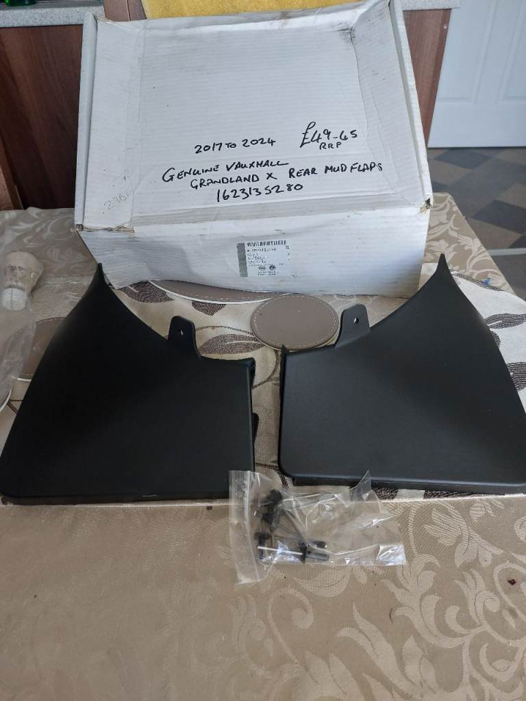 Vauxhall grandland rear mudflaps 