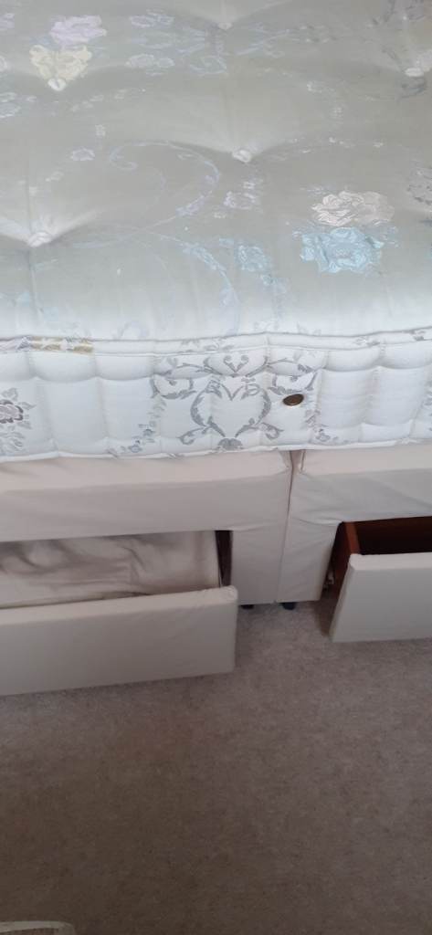 Double mattress and base. 