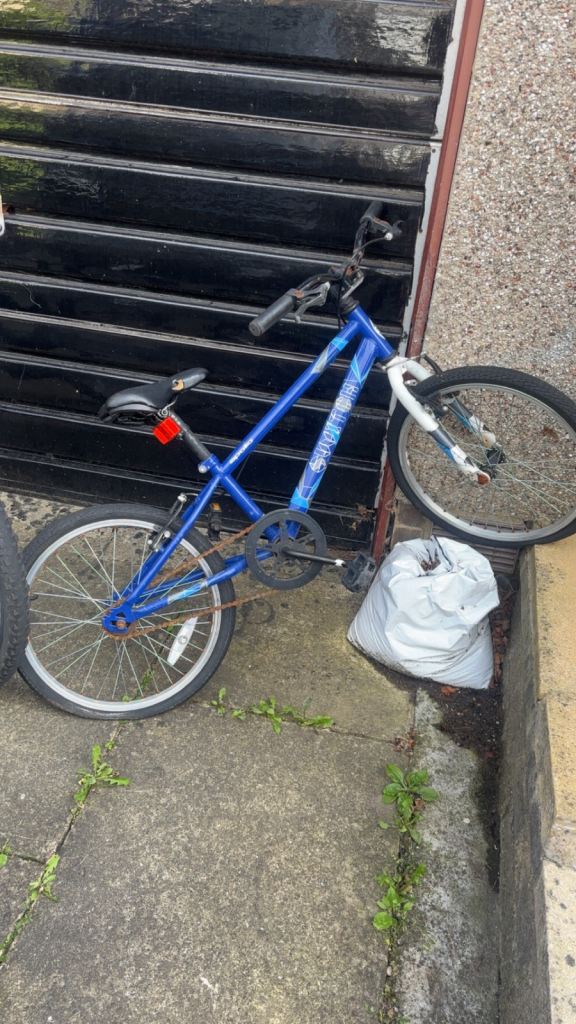 Blue Mountain Bike – Good Condition, Ready to Ride