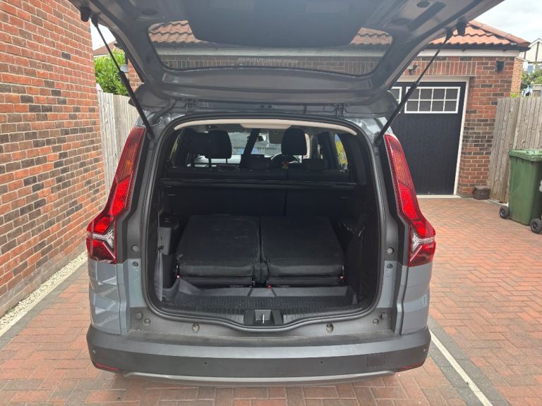 Dacia, JOGGER, MPV, 2023, Manual, 999 (cc), 5 doors