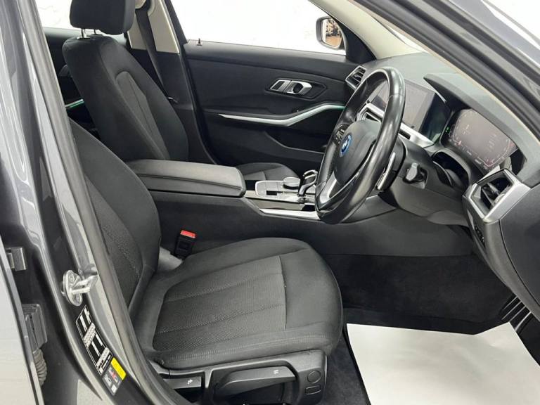 2022 BMW 3 Series 330e SE Pro 5dr Step Auto ESTATE PETROL/ELECTRIC Automatic