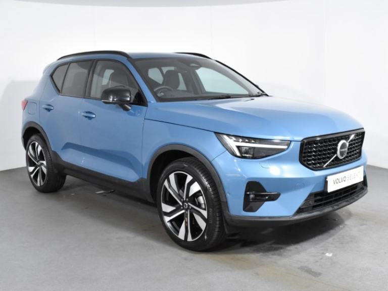 VOLVO XC40 2.0 B3P Ultimate Dark 5dr Auto