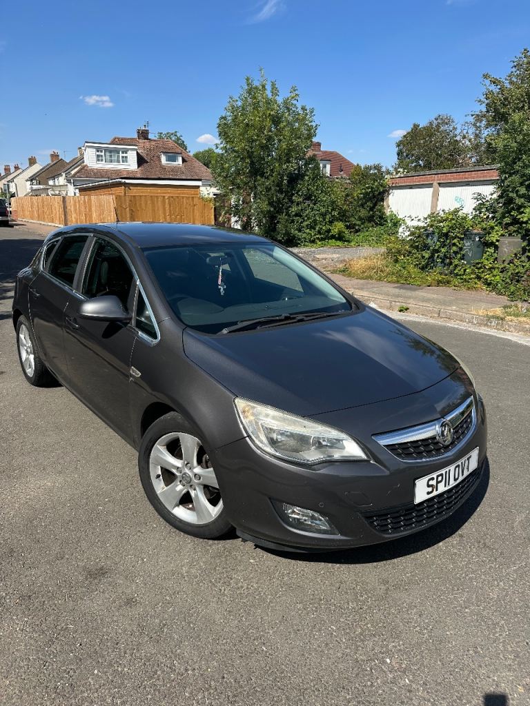 Vauxhall, ASTRA, Hatchback, 2011, 1956 (cc), 5 doors