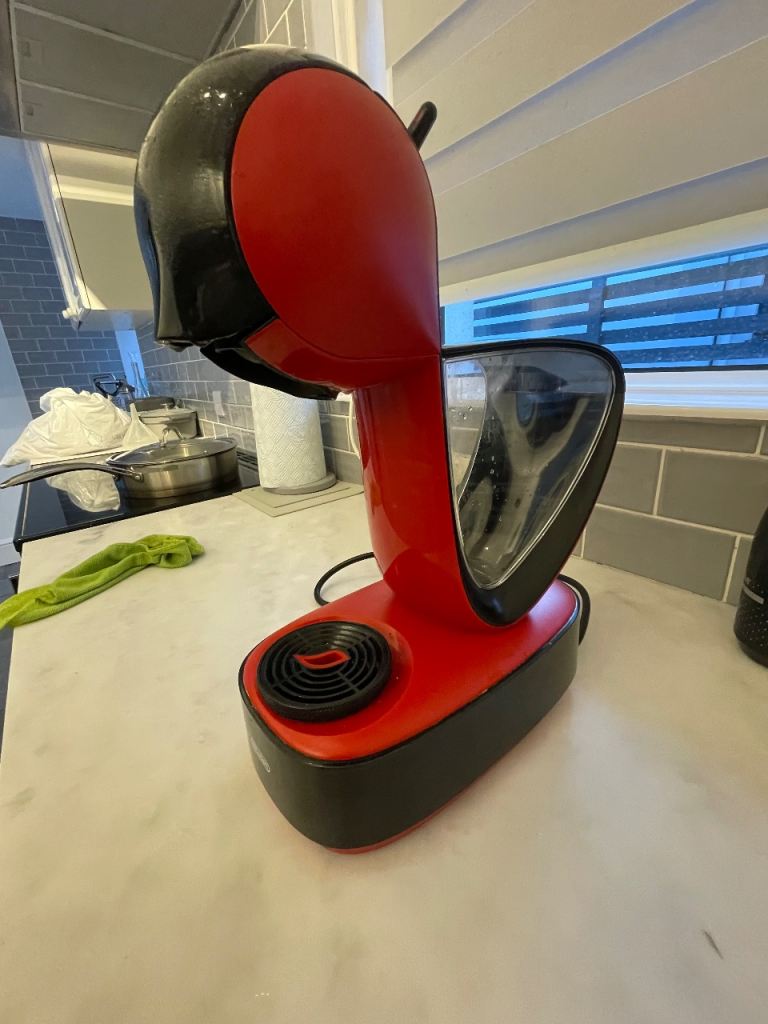 Nescafé. Dolce Gusto Coffee Maker