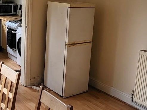 Free clean working fridge freezer