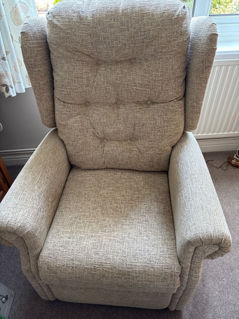 Primacare rise and recline chair