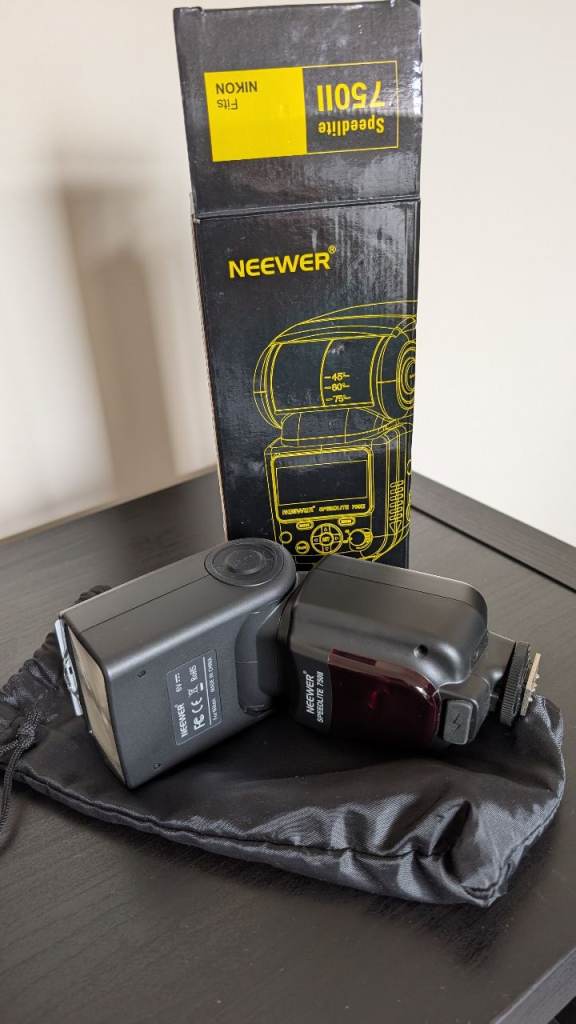 Neewer Speedlite 750II Flash for Camera – As Good As New