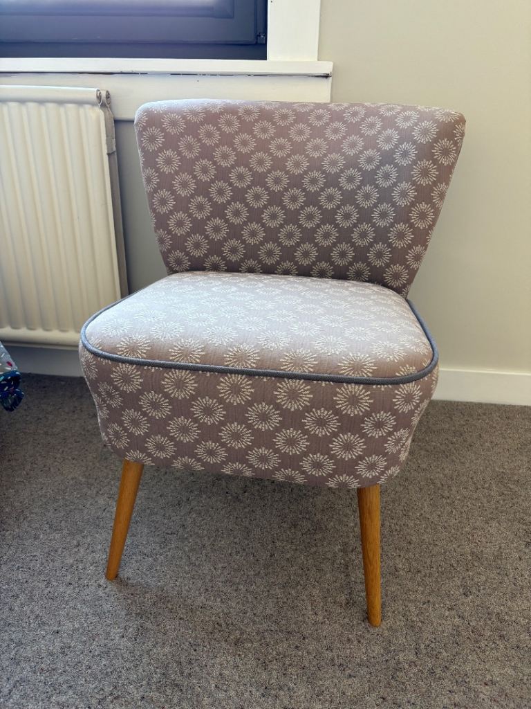 Free chair - needs fixed
