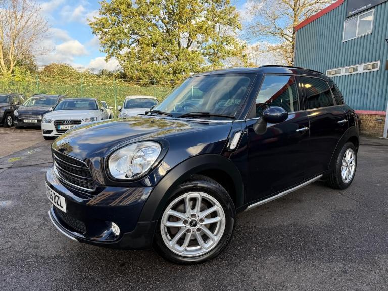 2015 MINI Countryman 1.6 Cooper 5dr Auto HATCHBACK PETROL Automatic