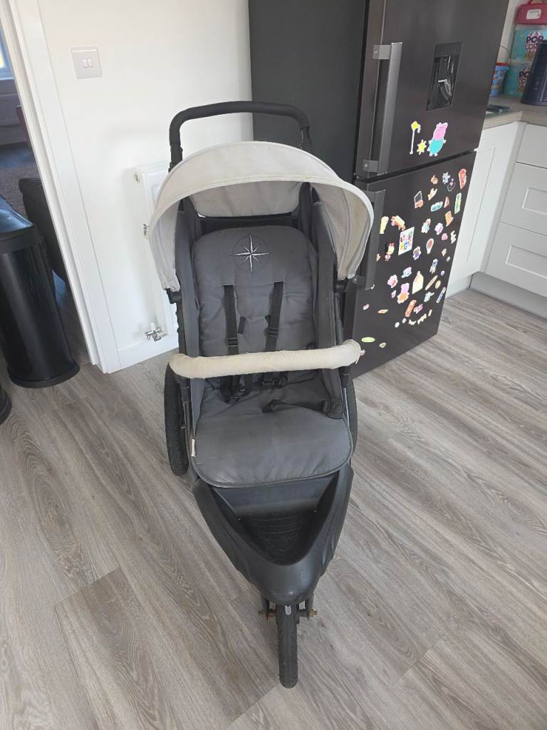 Hauck Runner Pram