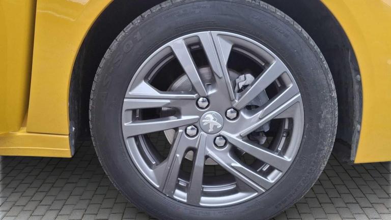 2022 Peugeot 208 1.2 PureTech Active Premium 5dr Hatchback Petrol Manual