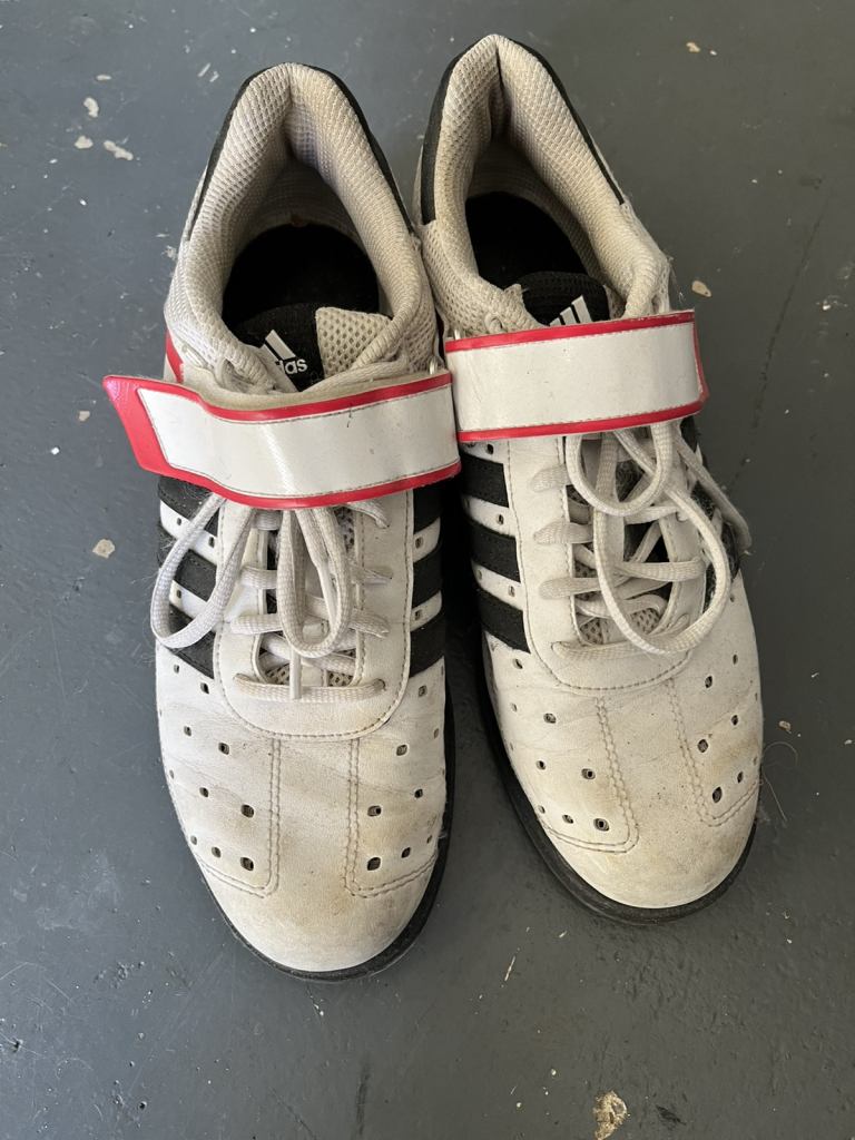 Weight lifting shoes size 8 