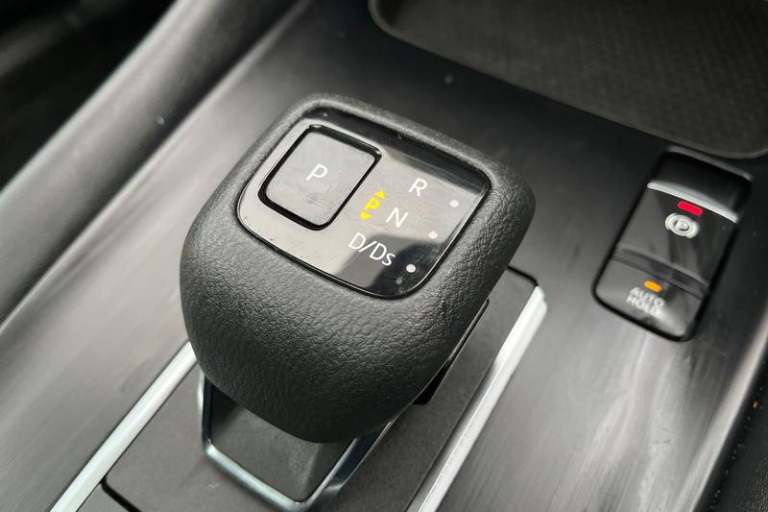 2023 Nissan Qashqai 1.3 DiG-T MH 158 N-Connecta 5dr Xtronic Semi-Auto Hatchback Petrol Manual