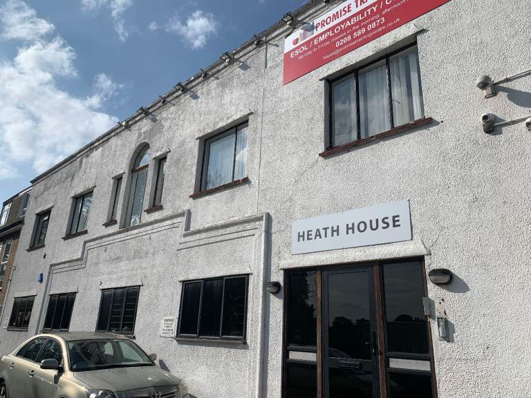 OFFICE SPACE TO LET IN HILLINGDON, NEAR M4 AND M40 AND HEATHROW AIRPORT 