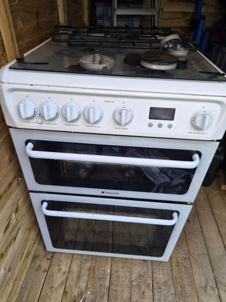 Hotpoint HAGL 60 Freestanding Gas Cooker – Good Condition