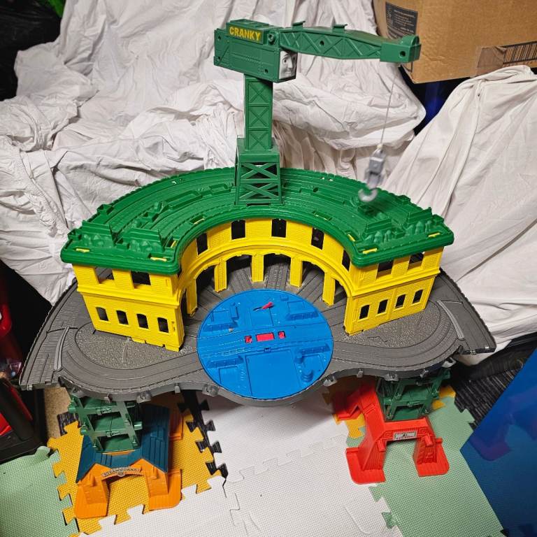 Very big cranky thomas play set vgc  no time wasters please
