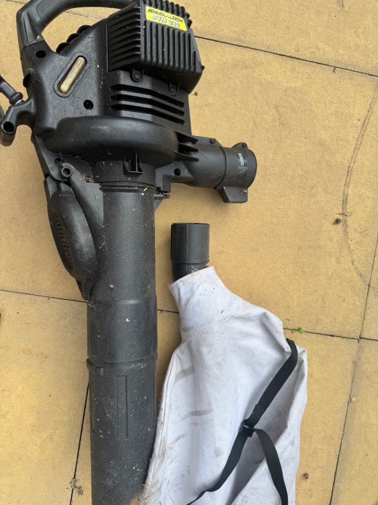McCulloch BVM 210 Petrol Leaf Blower/Vacuum 