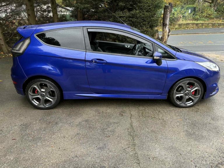 2016 Ford Fiesta 1.6 EcoBoost ST-3 3dr HATCHBACK Petrol Manual